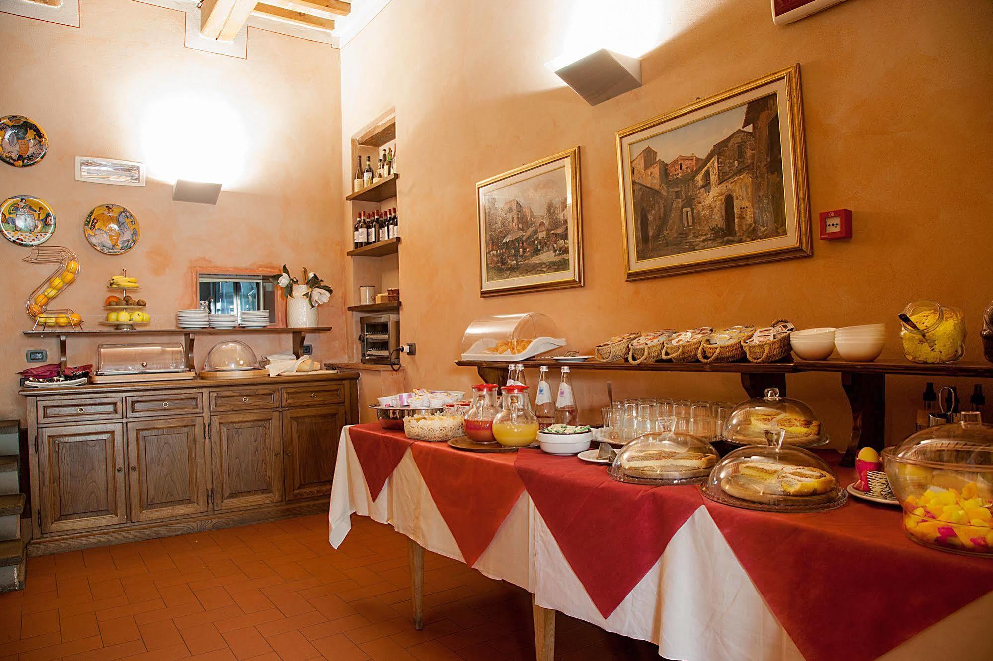 Borgo Sant'Ippolito Country Hotel Ginestra Fiorentina Exterior foto